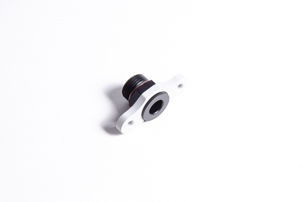 Radium Engineering — Radium Engineering Nissan VQ FPD Adapter (8AN ORB / 11mm Bore / 42mm Spacing / M6) - view 3